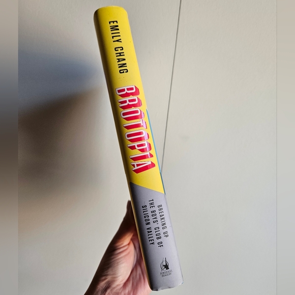 BOGO Books: "Brotopia" Hardcover by Emily Chang - Picture 3 of 6